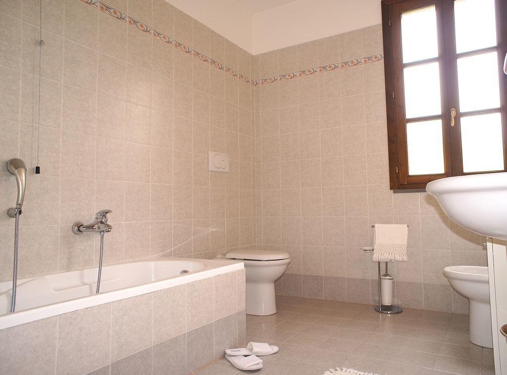 סן וינצ'נזו Appartamenti In Residence Villa Santa Maria חדר תמונה