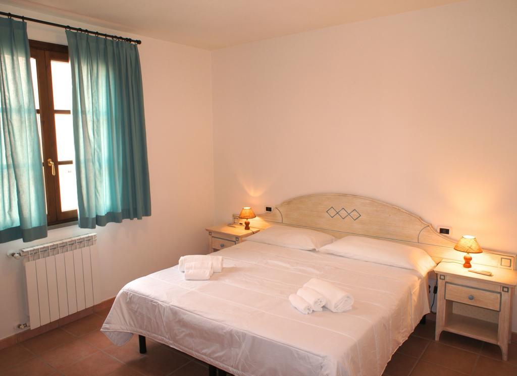 סן וינצ'נזו Appartamenti In Residence Villa Santa Maria חדר תמונה