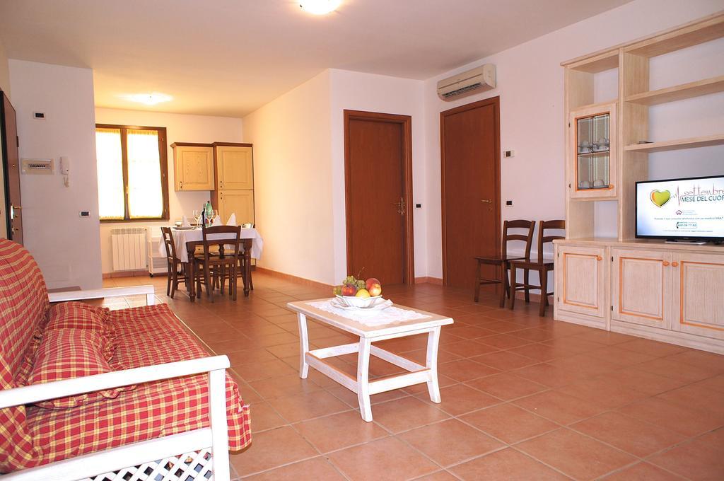 סן וינצ'נזו Appartamenti In Residence Villa Santa Maria מראה חיצוני תמונה